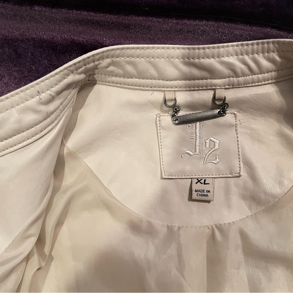 Women's Cream Vegan Leather Jacket - Picture 5 of 16